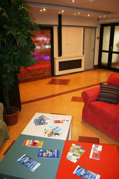 Hostel Walking Bed Budapest Downtown Exterior foto