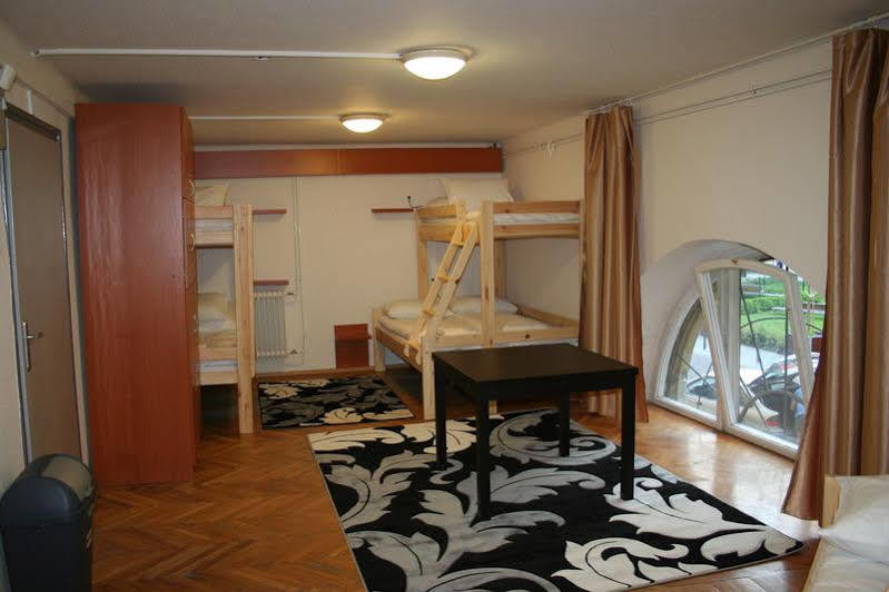 Hostel Walking Bed Budapest Downtown Exterior foto